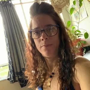 Meet your Posher, Denise